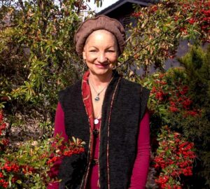 Laurel Lyons - Intuitive Reader, Coach an Healer based in Sedona, AZ