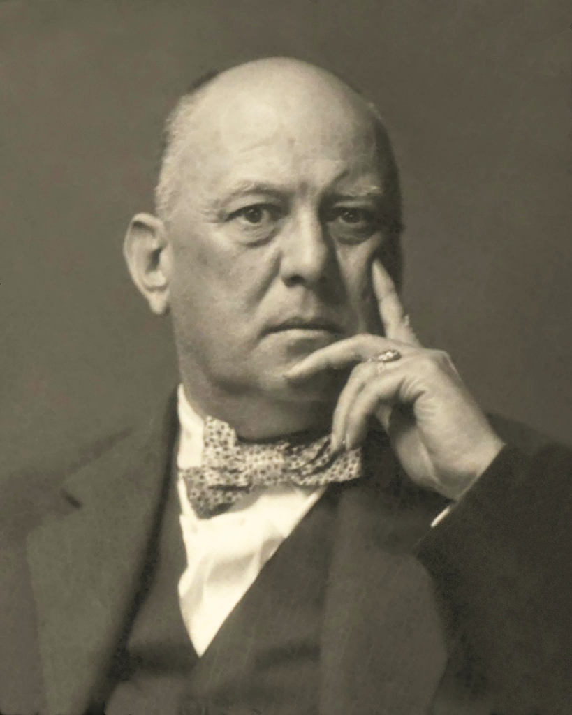 Aleister Crowley - Creator of the Toth Tarot Cards